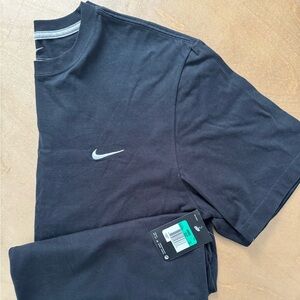 Nike Men's Black Tee XL-NWT